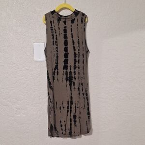 Chic Sleeveless Tie-Dye Dress